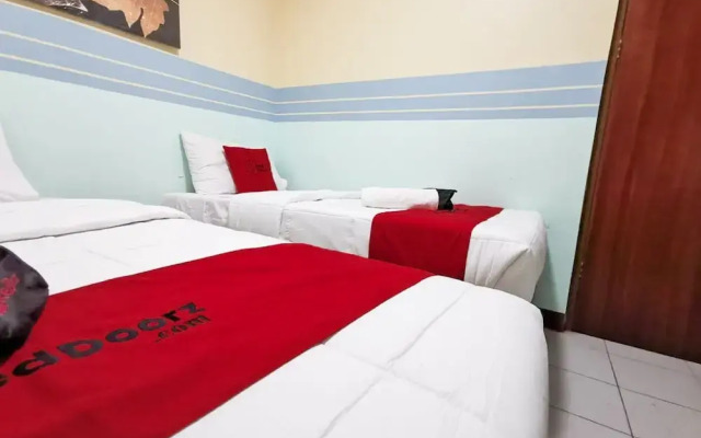 Reddoorz Near Davao Doctors Hospital
