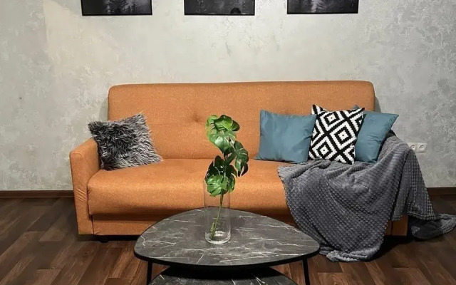 Home Hotel (Хоум Отель) в 10-м микрорайоне 13