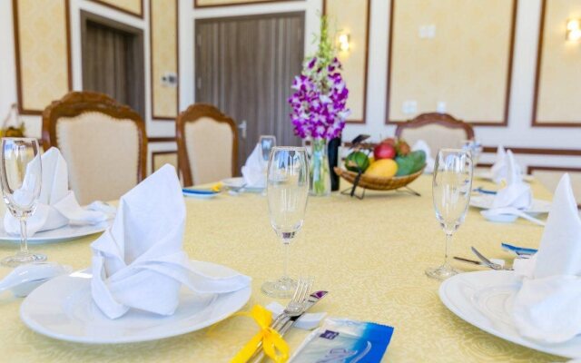 Navy Hotel Cam Ranh