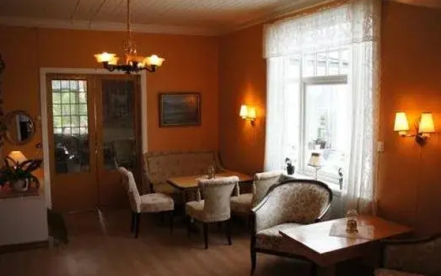 Midtnes Hotel