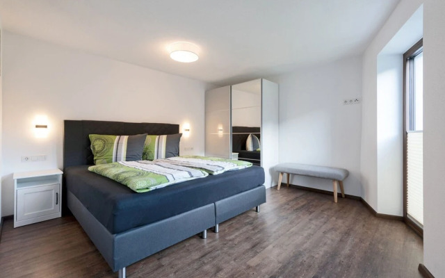 Luxurious Apartment Near Ski Bus Stop in Mayrhofen