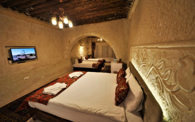 Dedeli Konak Cave Hotel