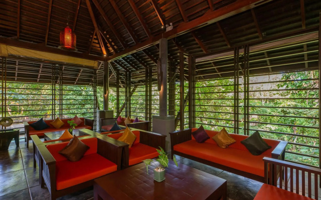 Khaolak Wanaburee Resort