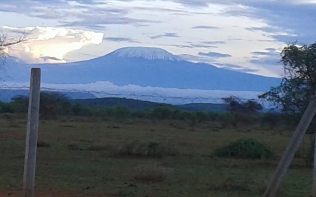 Ambokili Lodge