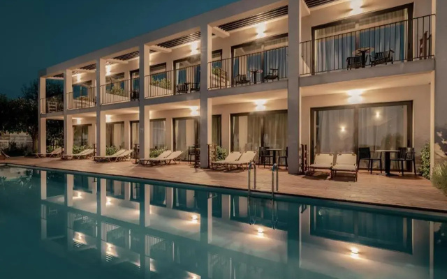 New Beach Hotel