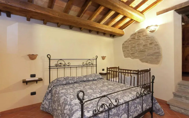 Farmhouse in the Marche With Swimming Pool