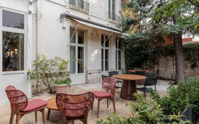 Hôtel Arago - Entrée autonome, réception en ligne - Encore Mieux
