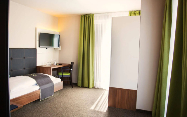 RiKu HOTEL Weissenhorn