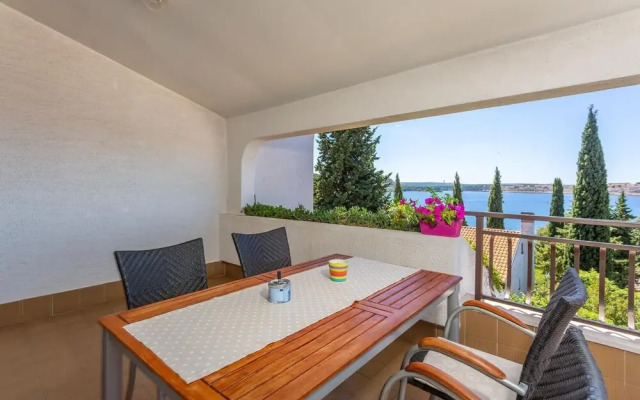 Stunning Home in Omisalj With Wifi and 2 Bedrooms