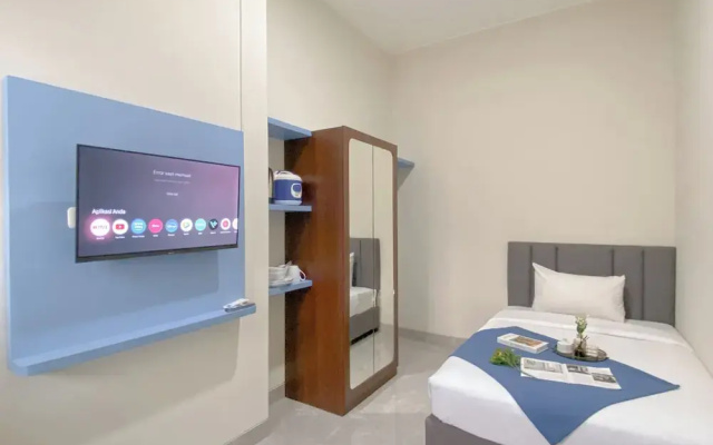 Trendy And Comfy Studio (No Kitchen) At Celebrity Mansion
