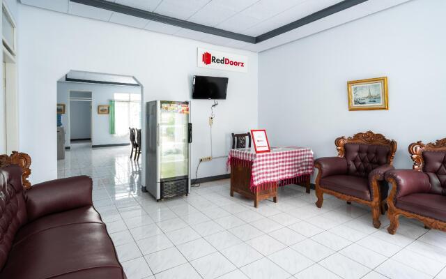 RedDoorz Syariah near RSUD Cimacan