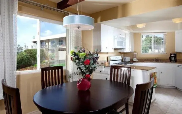 Four Seasons Pacifica