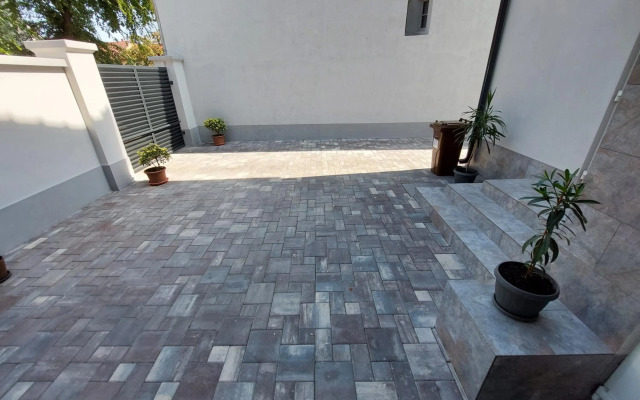 Premium Central Apartment