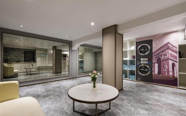 Mercure Qingdao Downtown