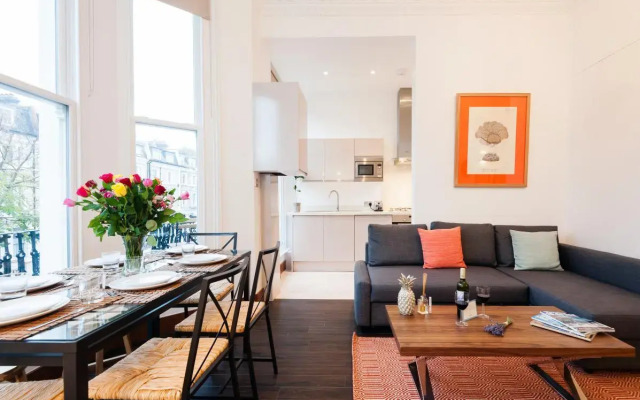 The Holland Road Residence