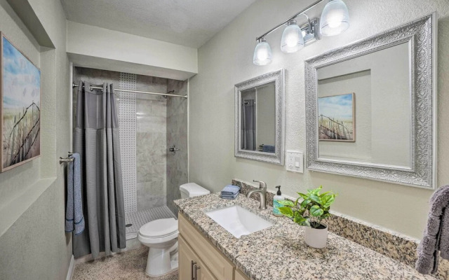 'poseidon's Place' ~ 1 Mi to Bucs Stadium!