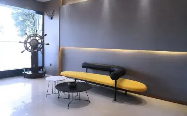 Hengdian Yuanhe Business Hotel