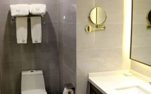 VX Hotel Lianyun Gang Guanyun Baichen Plaza