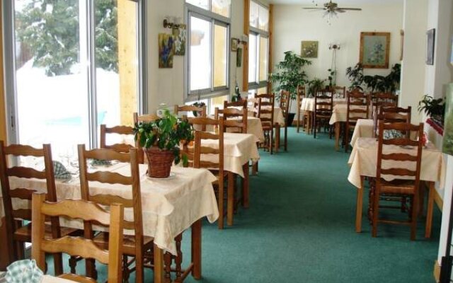 Le Grand-Bec Hôtel Restaurant