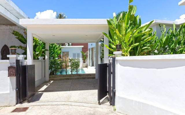 Tropical Holiday 2BR Pool Villa Greens 9