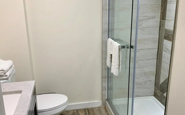 Penn Lodge Hotel & Suites