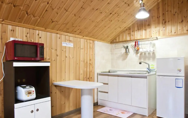 Baenae-gol Four Season Pension
