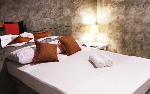 Larena Villa And Resort