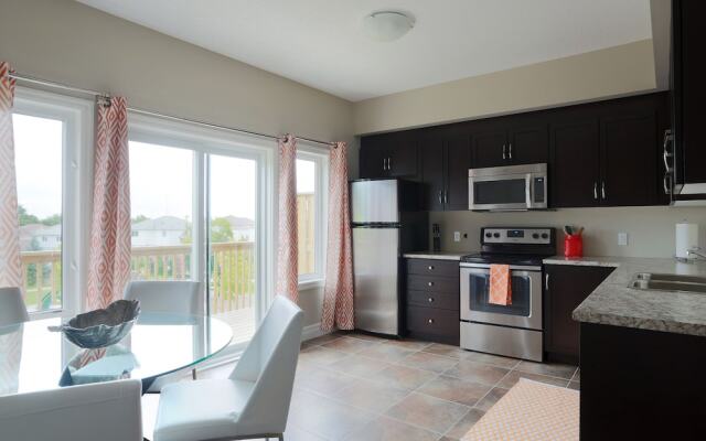 Boardwalk Homes - Executive Townhomes