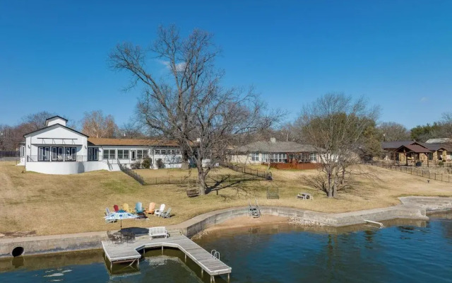 Luxurious Lakehouse With Indoor Pool-hot Tub-fire Pit