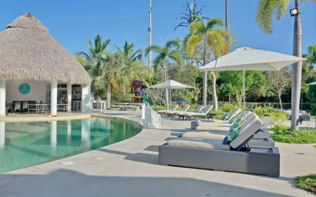 Luxurious 8-bedroom Dreamy Villa