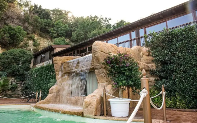 La Camera sotto La Grotta di VILLA ALBA