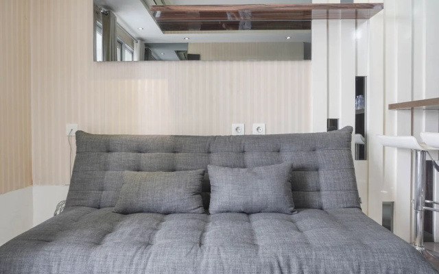 Well Appointed 1Br At The Wave Kuningan Apartment