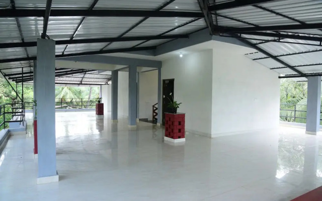 Laxmi Empire Guest House