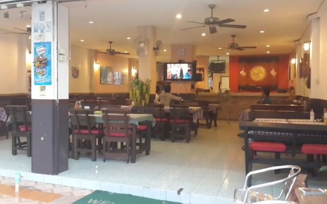 Malee Beach Guest House