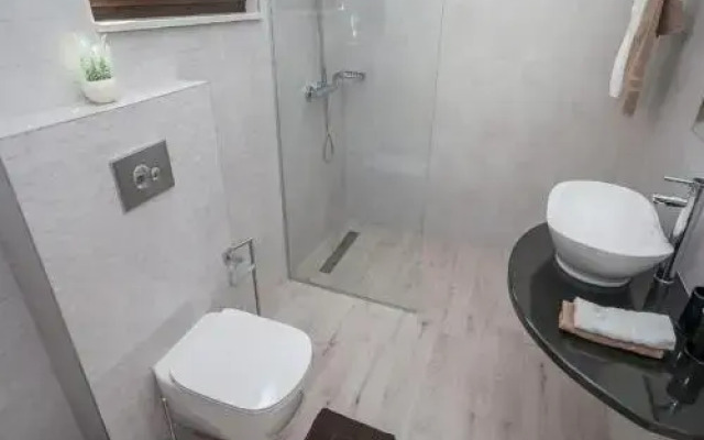 Villa Mona 2