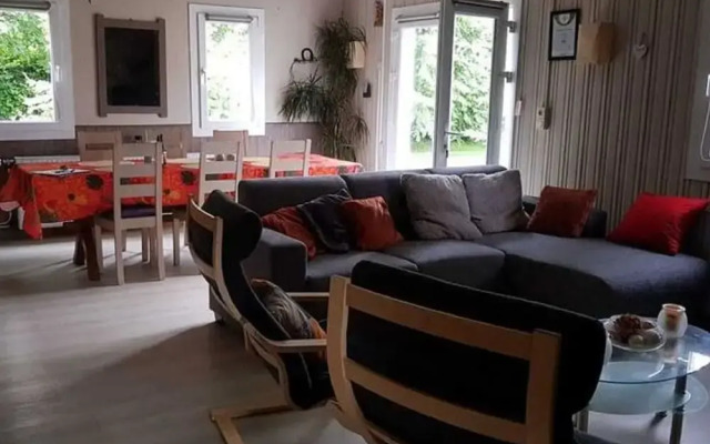 Peaceful Chalet in Transinne With Patio
