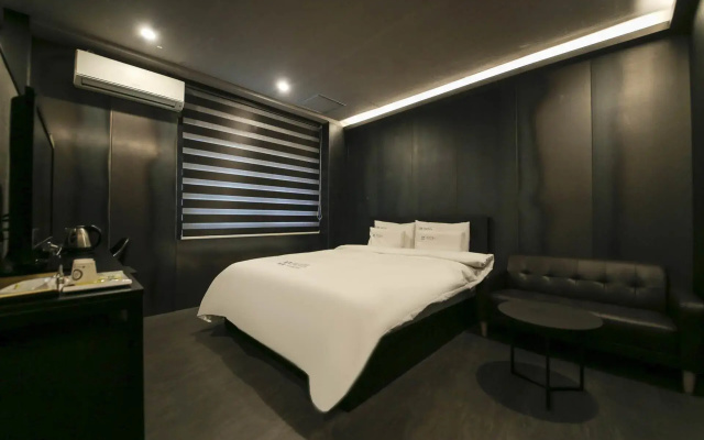 Hotel Pandora