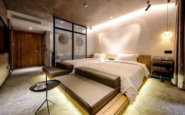 Zhangjiajie SIXX Hotel