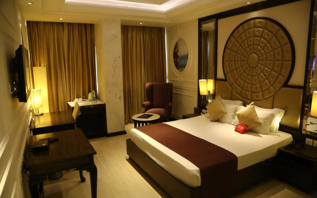 OYO 857 The First Hotel