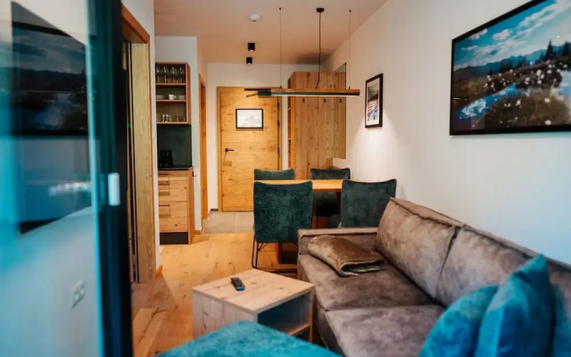 Nice Apartment With Balcony, Right on the Skislope