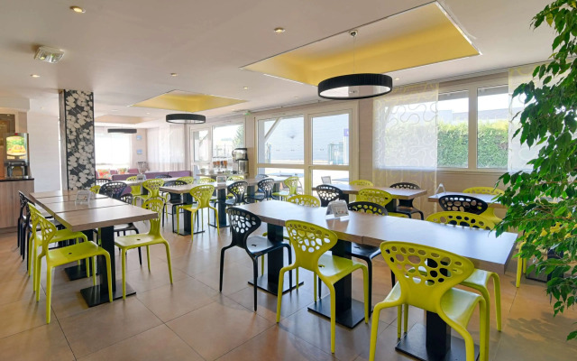 Hôtel Kyriad Lyon Est