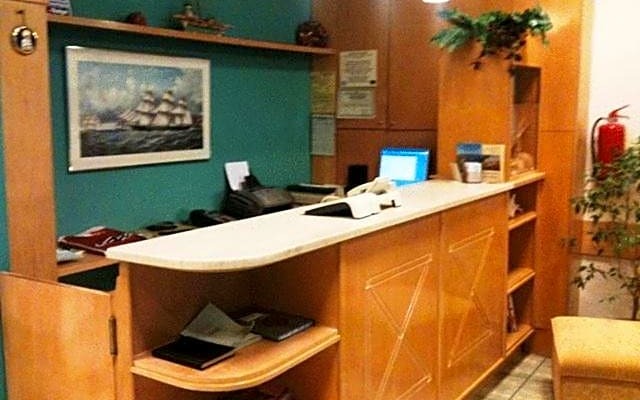 Hotel Avra