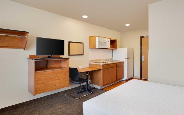 WoodSpring Suites Columbus North I-270