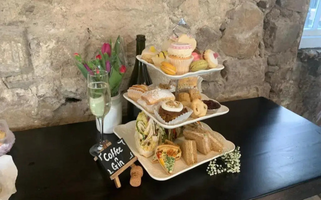 Salutation Hotel
