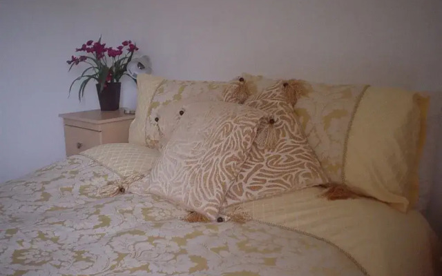 Kernow Homes - Travel accommodation