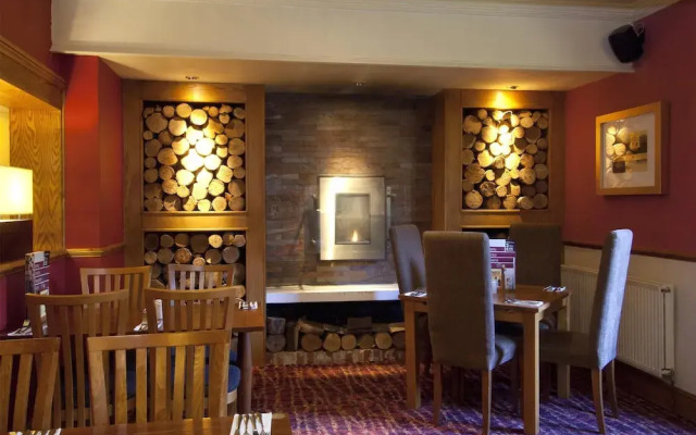 Premier Inn Christchurch / Highcliffe