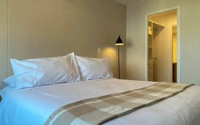 w Fantastic 2BR in the Heart of Miraflores