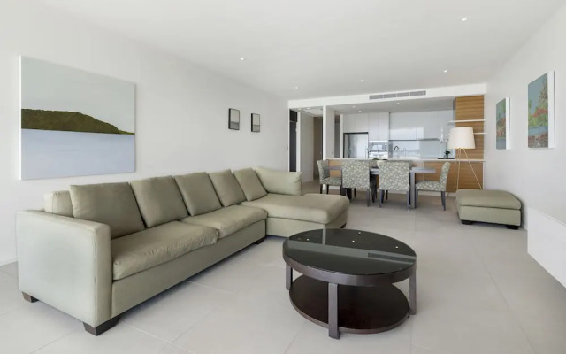 Unit 80 3 B/R Lux Ocean View