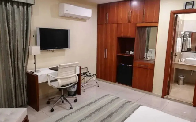 Avari Xpress Faisalabad