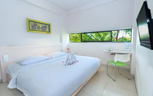 J Hotel Kuta